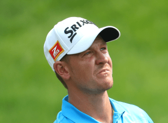 Kruyswijk poised for victory on home soil