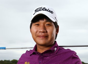 Poom SAKSANSIN 40086