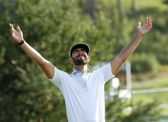 Van Rooyen moves into top ten