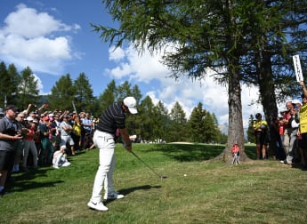 McIlroy surges into Crans contention