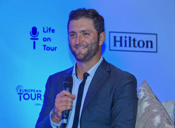 Life on Tour Podcast: Episode #23 – Live in Dubai 