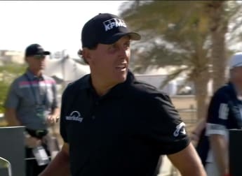 Mickelson rattles flagstick from tee shot