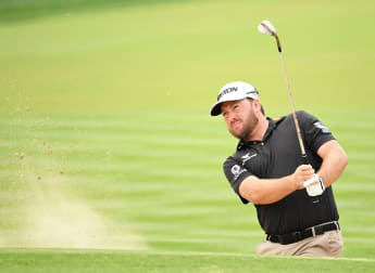 Green and McDowell share lead in the desert