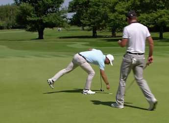 Garcia Rodriguez extends lead early on Day 2