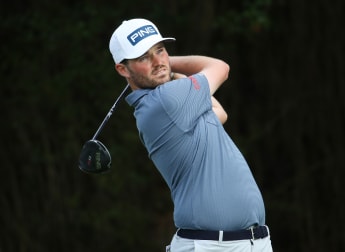 Sharvin saves the best until last to take first round lead at English Championship