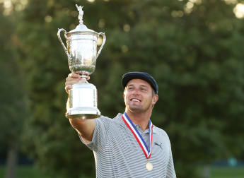 DeChambeau coasts to U.S. Open glory