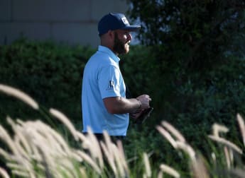 Sullivan keeps his nose in front with two shot lead in Dubai