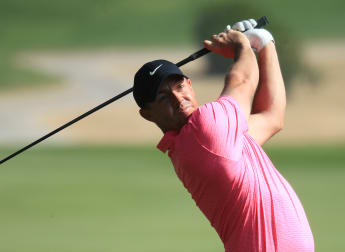 McIlroy opens 2021 with stunning 64