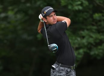 Birdie blitz keeps Herbert on top in Ireland