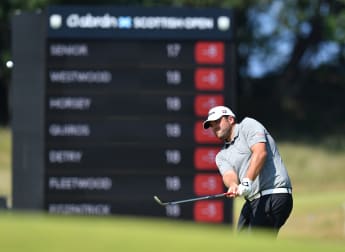 Senior surges into Scotland lead