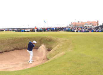 Rahm races into clubhouse lead in Scotland