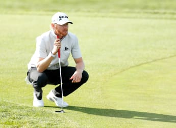 Soderberg goes low to lead the way in Prague