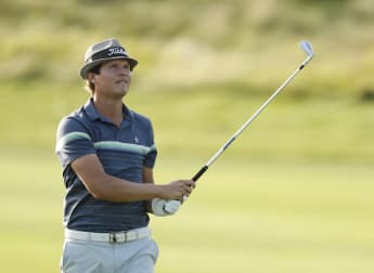 Pulkkanen powers ahead in Prague