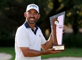 Larrazábal wins play-off in South Africa for sixth title