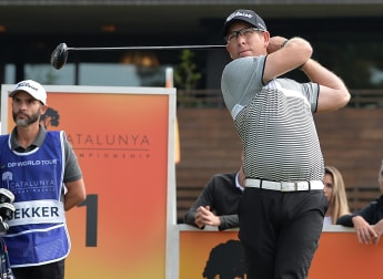 Brilliant Bekker bursts ahead in Catalunya