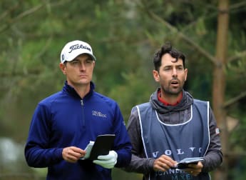 Scrivener leads by two after sparkling 64