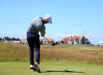 Will Zalatoris' ball stops on Matt Fitzpatrick's marker