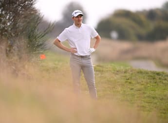 Rasmus Højgaard keeps his nose in front after roller-coaster third round