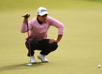 David Micheluzzi hits the front on home soil