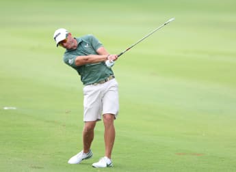 Dean Burmester finishes first round with a flourish to lead at Leopard Creek