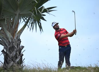 Antoine Rozner leads by two after superb 68