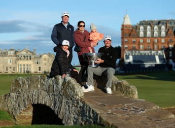 Ryan Fox continues sporting dynasty with Seve Ballesteros Award