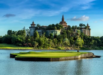 Amata Spring Country Club’s ‘iconic’ floating island par three