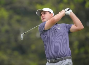 Aaron Cockerill fires opening 64 after adjusting to new time zone