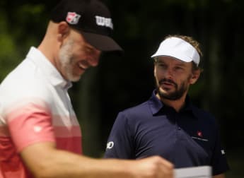 Golfers Try… Sushi Making