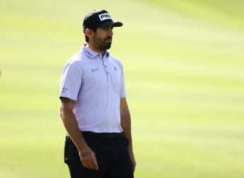 Matthieu Pavon maintains lead after big finish on Friday