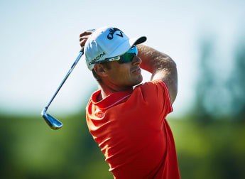 Pavan takes Czech control after flawless performance