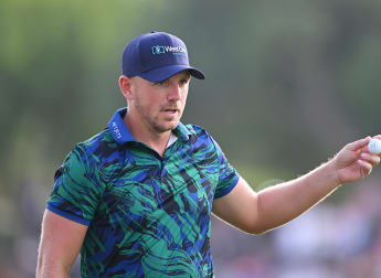 Matt Wallace leads in Dubai after birdie bonanza