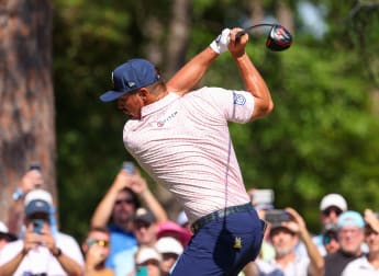 Bryson DeChambeau moves ahead at U.S. Open