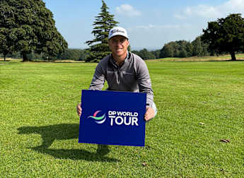 Jones leads 15 through to Second Stage at Huddersfield GC