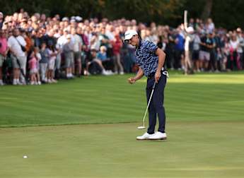 Matteo Manassero storms to Wentworth summit