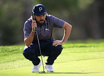 Angel Hidalgo feels the love after surging to first-round lead at Open de España