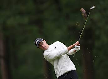 Teenager Lev Grinberg enjoys stunning opening round in France