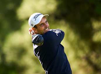 Edoardo Molinari stays ahead at Final Stage