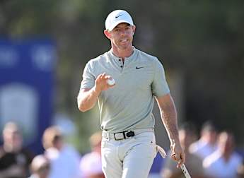 McIlroy shares third-round lead with Højgaard and Rozner in Dubai
