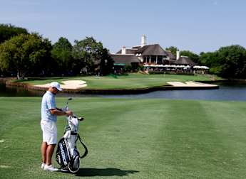 Shaun Norris: What's in the bag? 