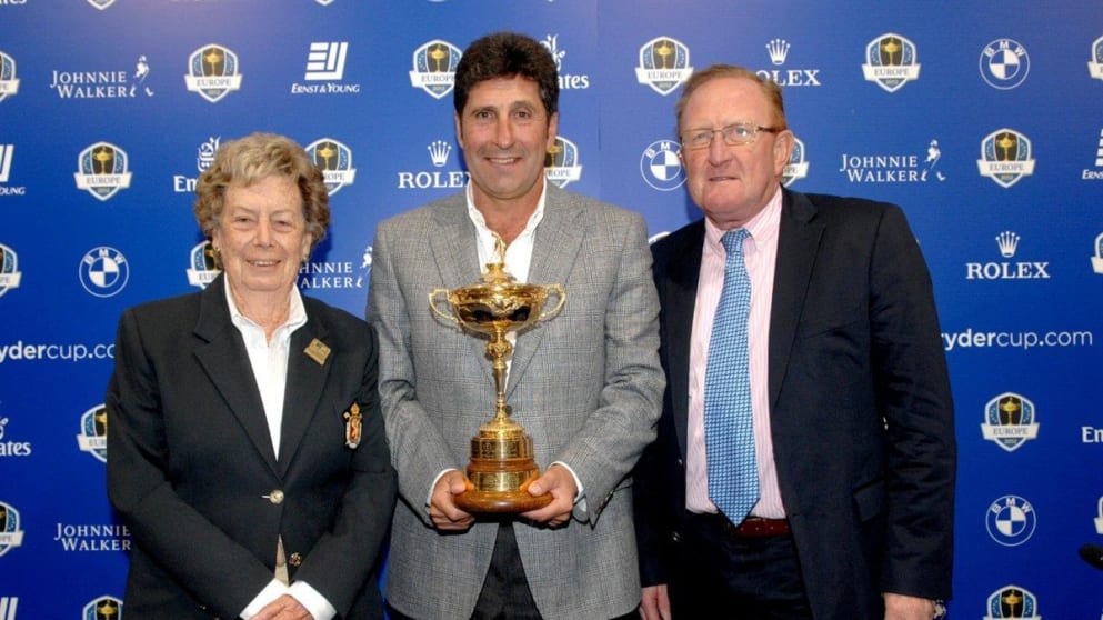 Emma Villacieros, José Maria Olazábal y Richard Hills.