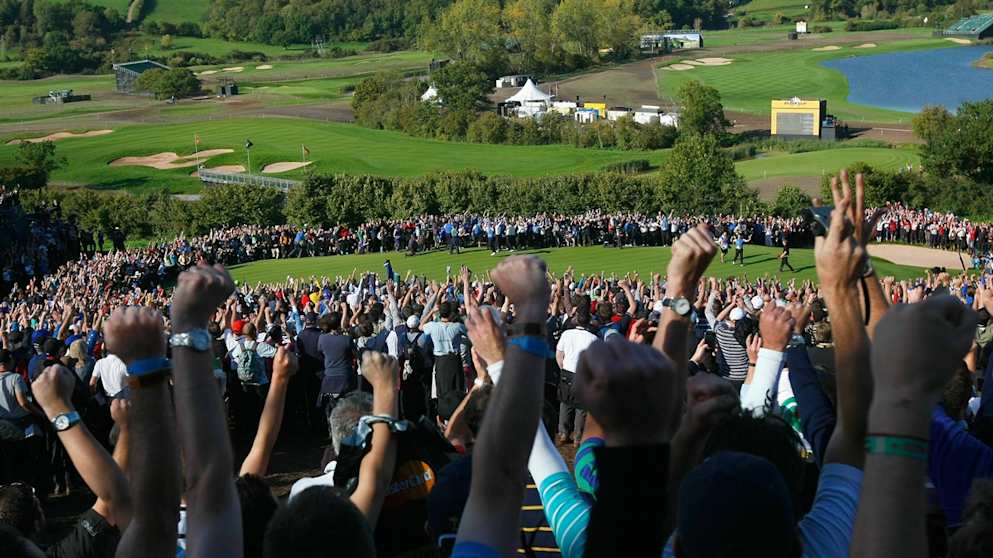 Graeme McDowell celebrates victory on the 17th