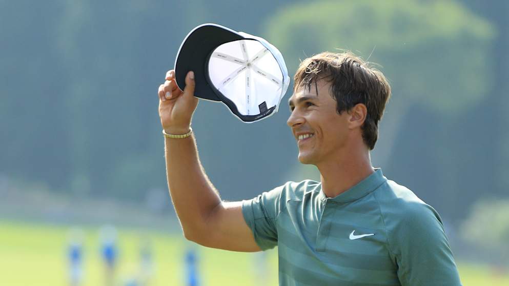  Thorbjorn Olesen celebrates victory