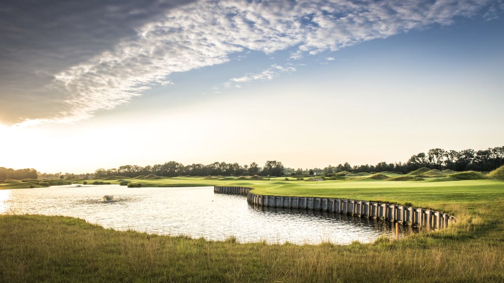 The 16th at The Dutch GC