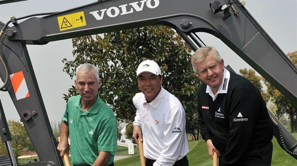 Corey Pavin, Zhang Lian-wei and Colin Montgomerie plant a tree at Suzhou Jinji Lake International Golf Club in China