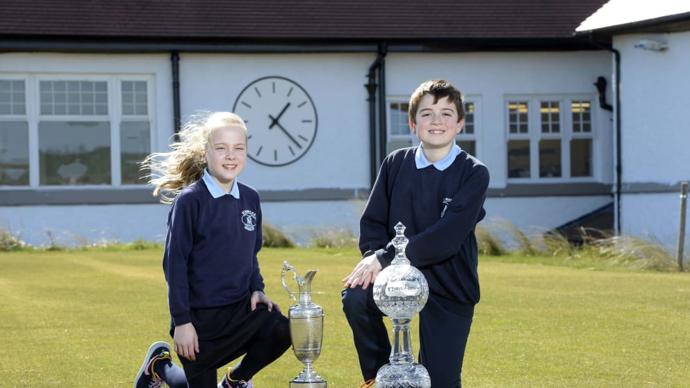 Time is running out for schoolchildren throughout Ireland to submit their entry in the first ever Irish Open Trophy Tour competition which was launched earlier this month by Katie Curran and Daniel Jennings from St Mary’s Primary School in Newcastle
