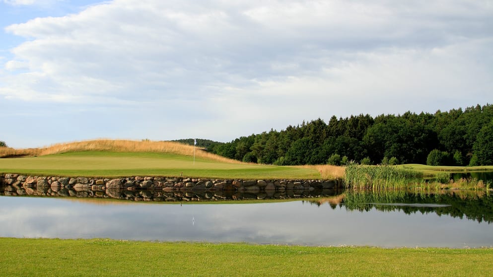 The first green on the WINSTONopen course at WINSTONgolf