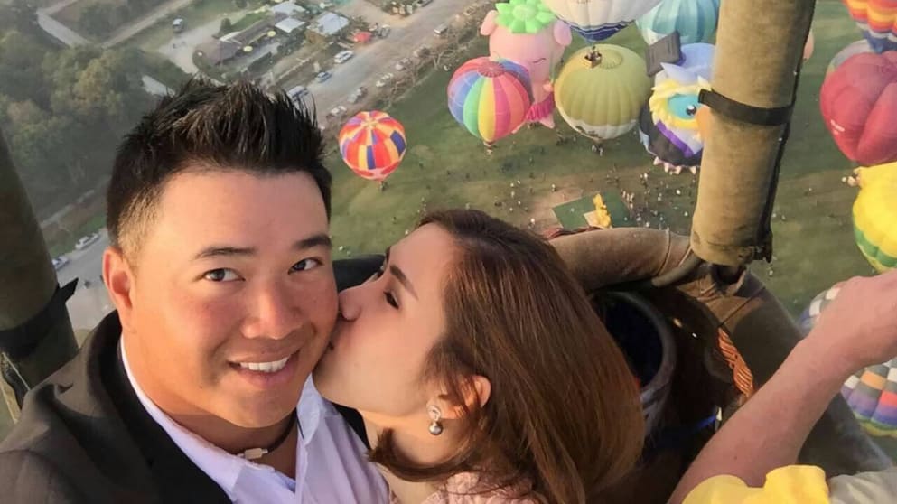 Kiradech Aphibarnrat and his bride, Thanyarat Chaiyarat (pic by Maybank Championship)