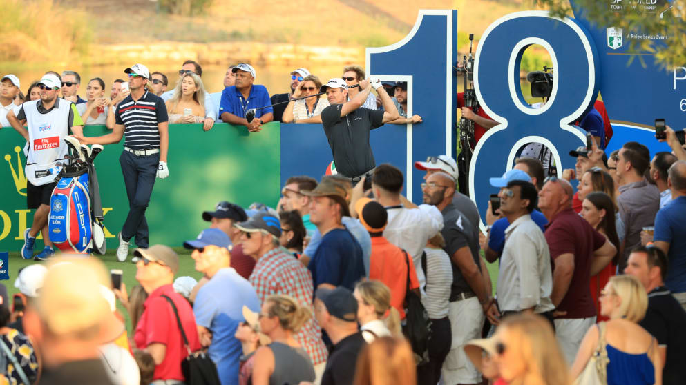 Justin Rose on the 18th at the DP World Tour Championship