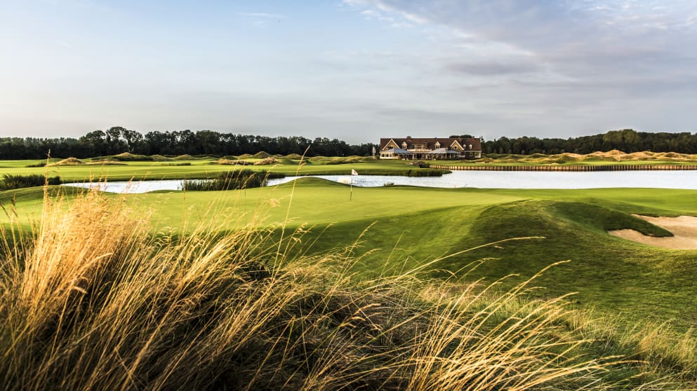 The 10th hole at The Dutch